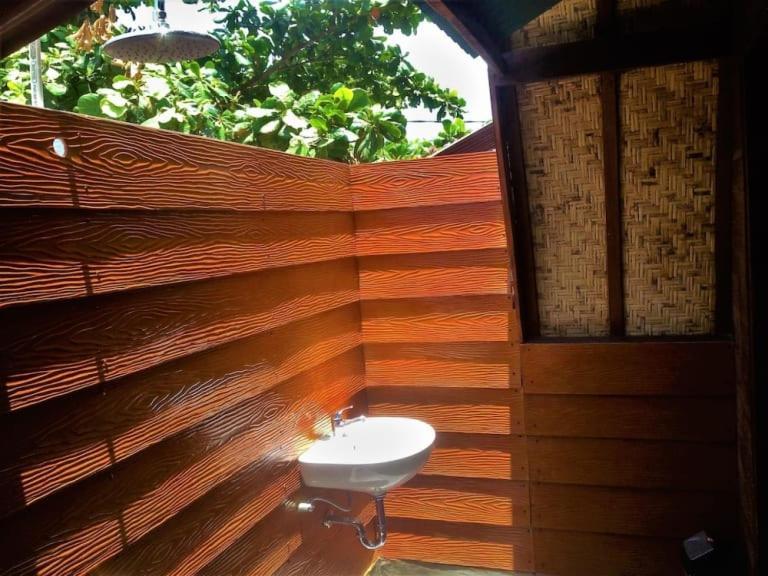 Good Vibes Bungalows Gili Trawangan Bagian luar foto