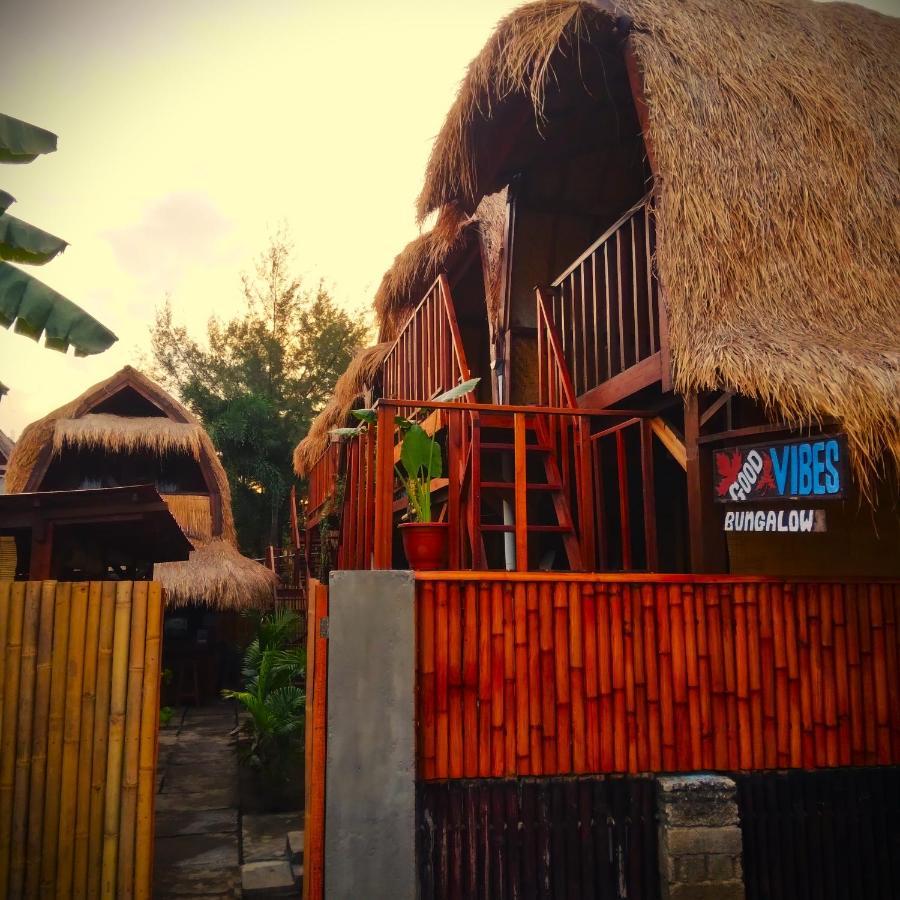 Good Vibes Bungalows Gili Trawangan Bagian luar foto