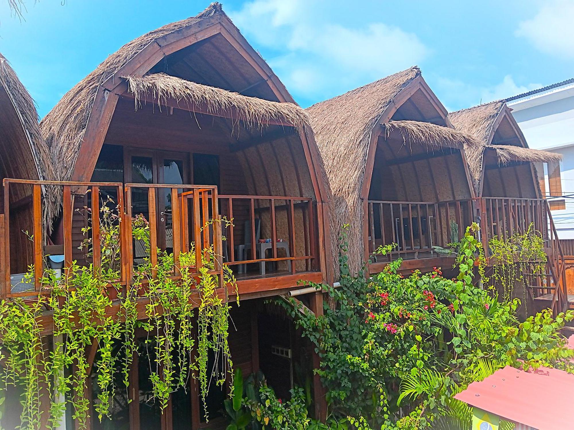 Good Vibes Bungalows Gili Trawangan Bagian luar foto