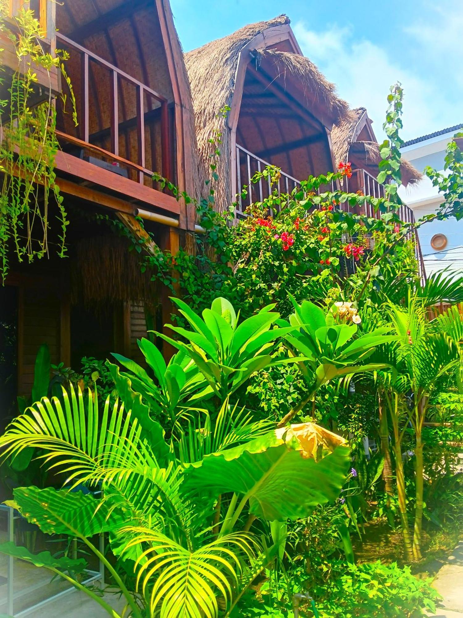 Good Vibes Bungalows Gili Trawangan Bagian luar foto