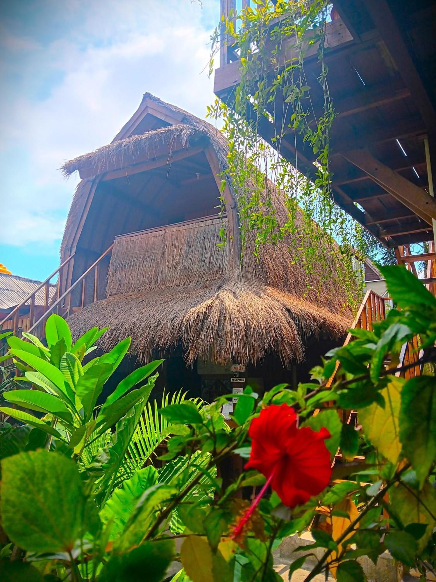 Good Vibes Bungalows Gili Trawangan Bagian luar foto